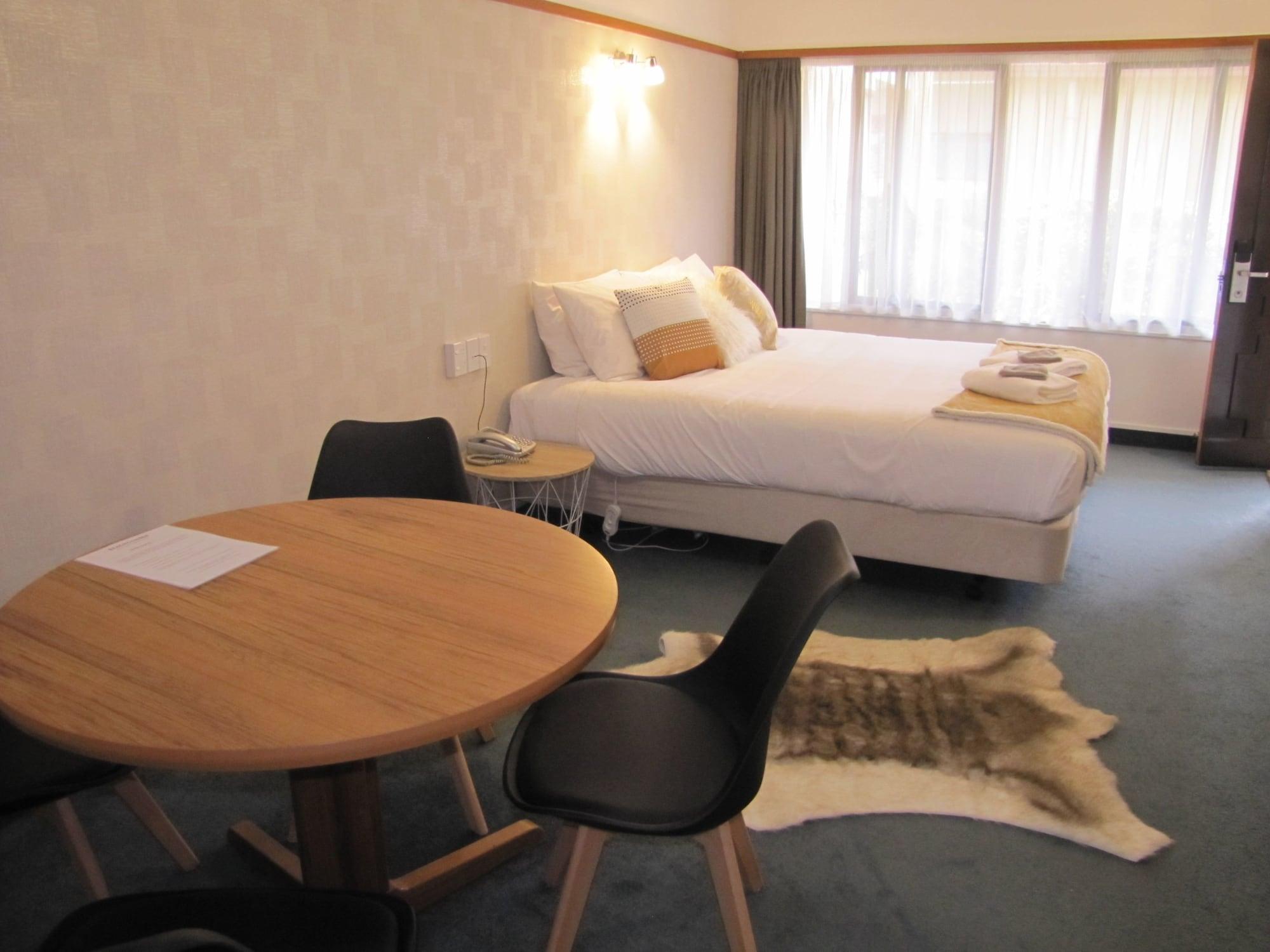 נלסון The Beachcomber Hotel מראה חיצוני תמונה