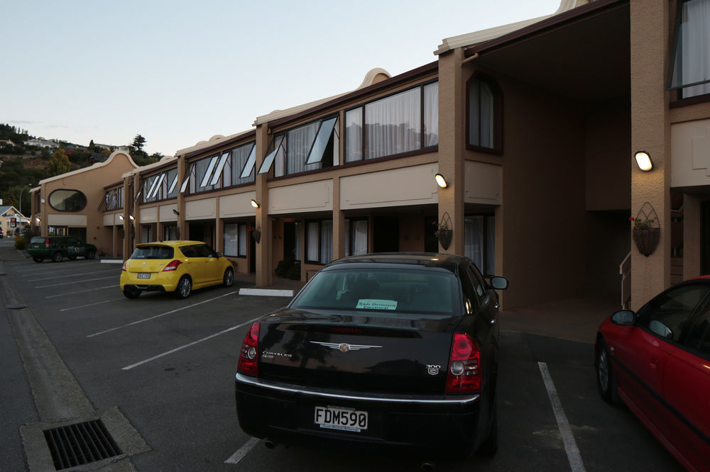 נלסון The Beachcomber Hotel מראה חיצוני תמונה